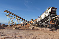 quais os equipamentos para a moagem na mineração -SBM