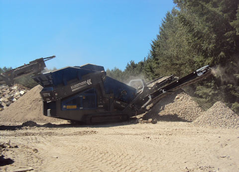Alquiler Sandvik QI440 chancadora de impacto Portátil y usado, comprar, precio, venta